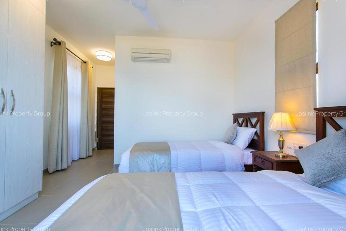 Serviced 3 Bed Apartment with Swimming Pool in Kikambala - 11