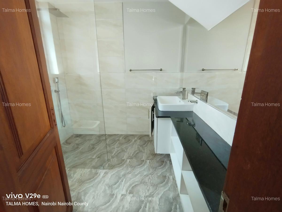 3 Bed Apartment with En Suite at Off Riverside Drive - 12