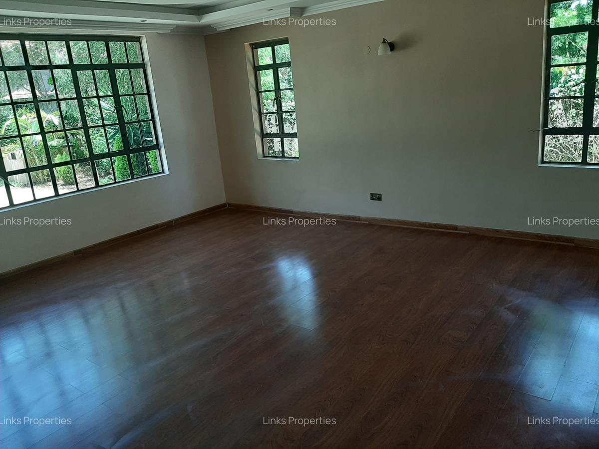 4 Bed Townhouse with En Suite at Karen - 12