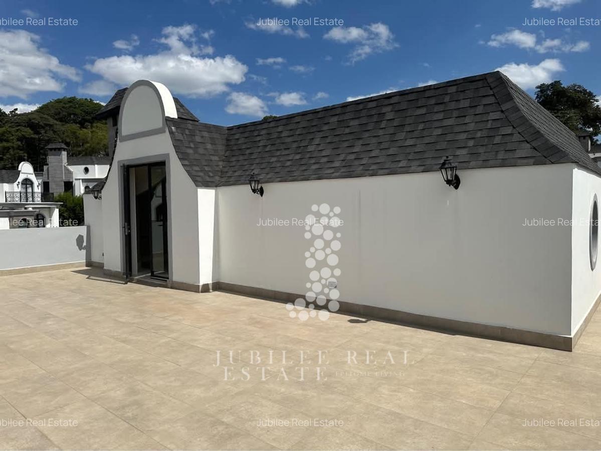 5 Bed Villa with En Suite in Loresho - 4