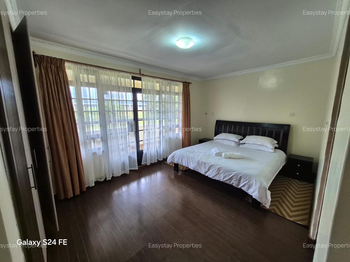 5 Bed House with En Suite in Runda - 8