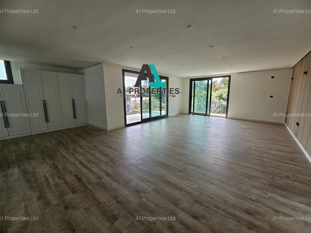 5 Bed Townhouse with En Suite in Lavington - 8