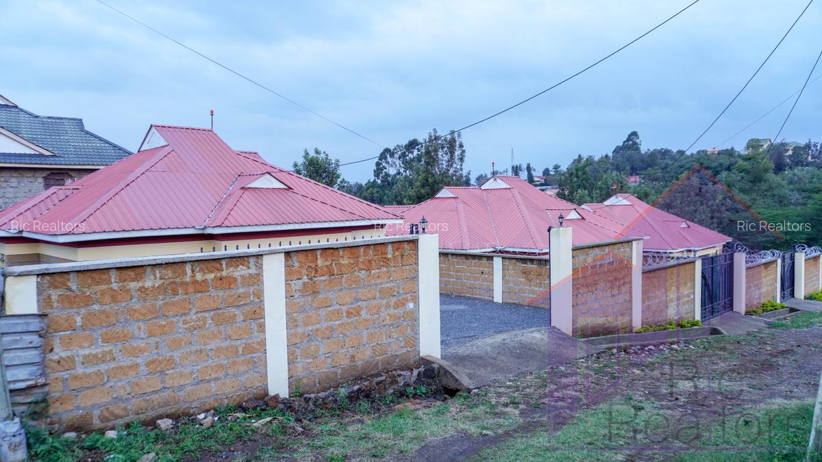 3 Bed House with En Suite at Oloolsurutia Road - 3