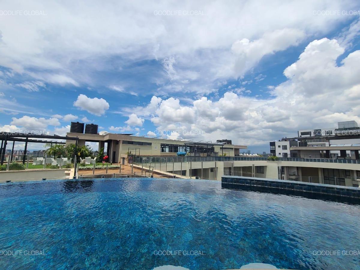 3 Bed Apartment with En Suite at Riverside - 1