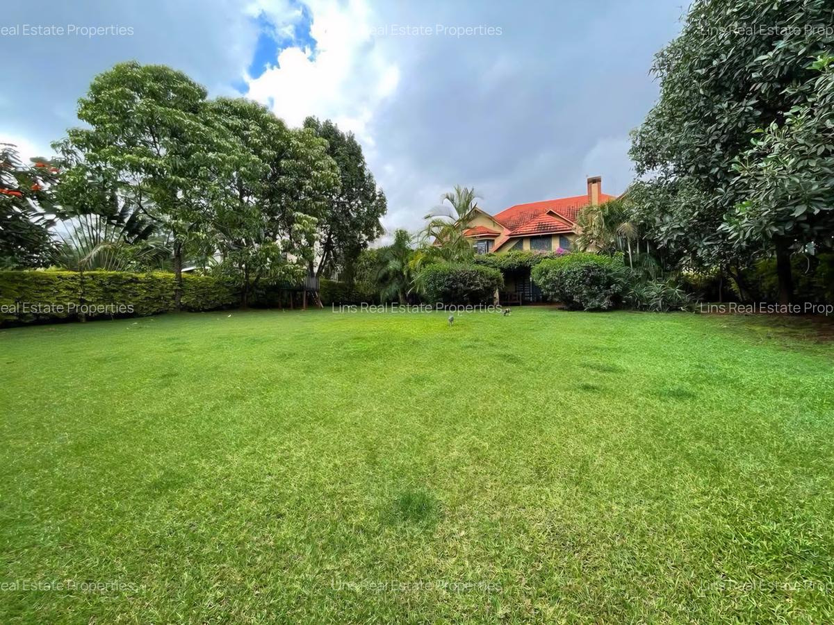 4 Bed House with En Suite in Runda - 2