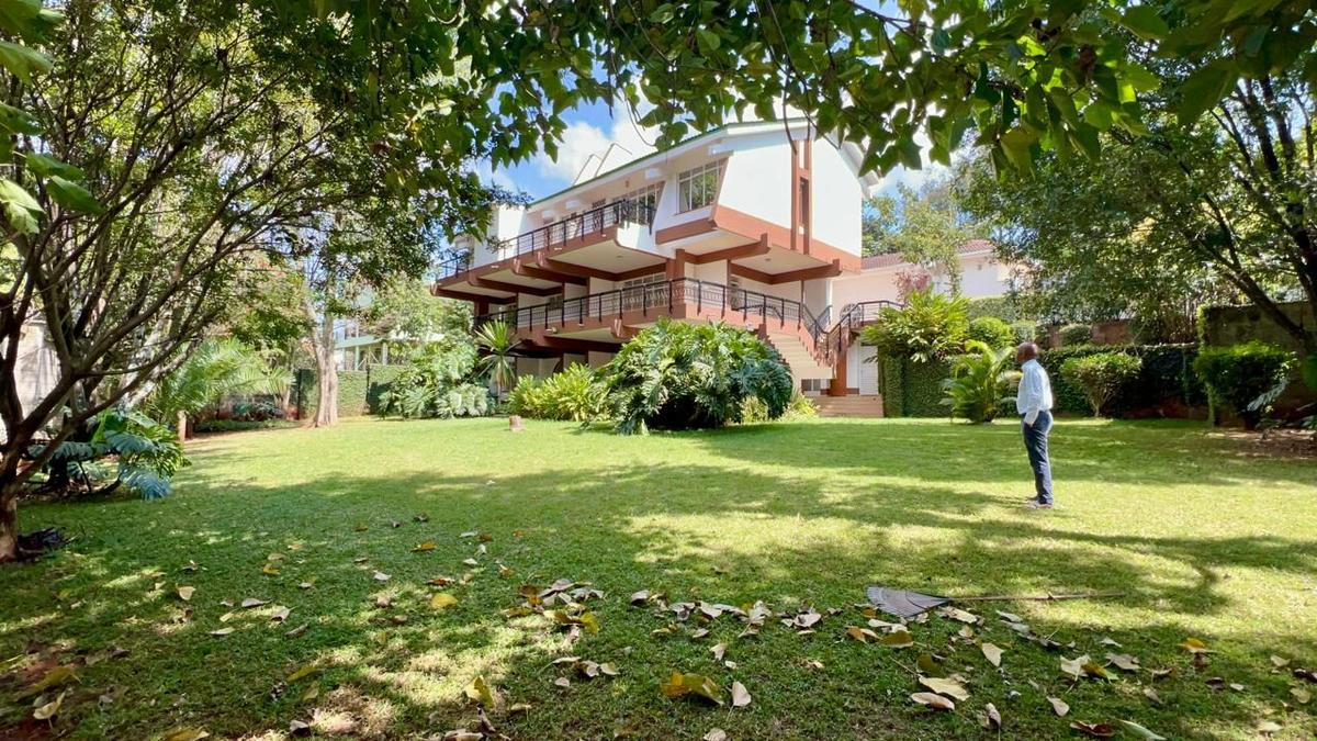 5 Bed House with En Suite in Runda - 13