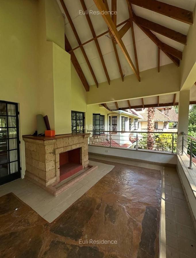 5 Bed Townhouse with En Suite at Rosslyn Rd - 6