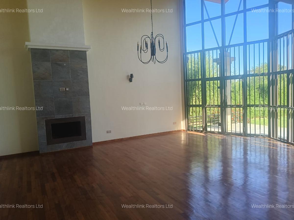 5 Bed Townhouse with En Suite at Runda - 9