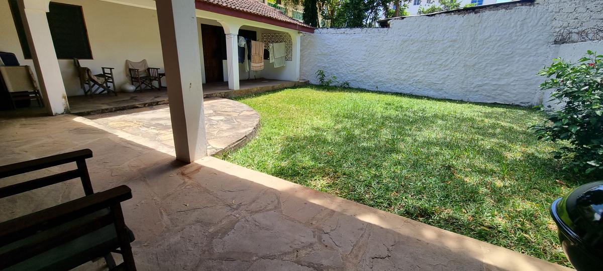 3 Bed Villa with En Suite at Posta - 20