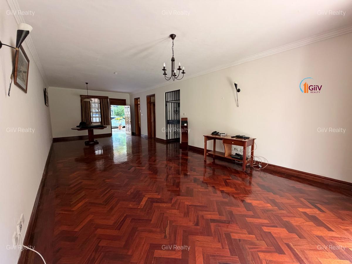 3 Bed Townhouse with Gym in Spring Valley - 15