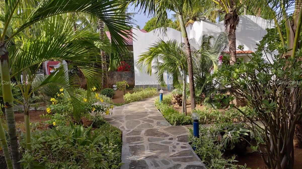 3 Bed House with En Suite in Watamu - 8