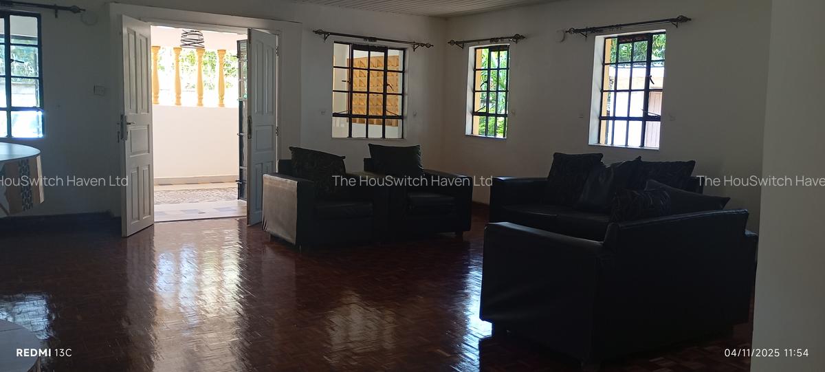 5 Bed House with En Suite at Off Redhill Road - 3