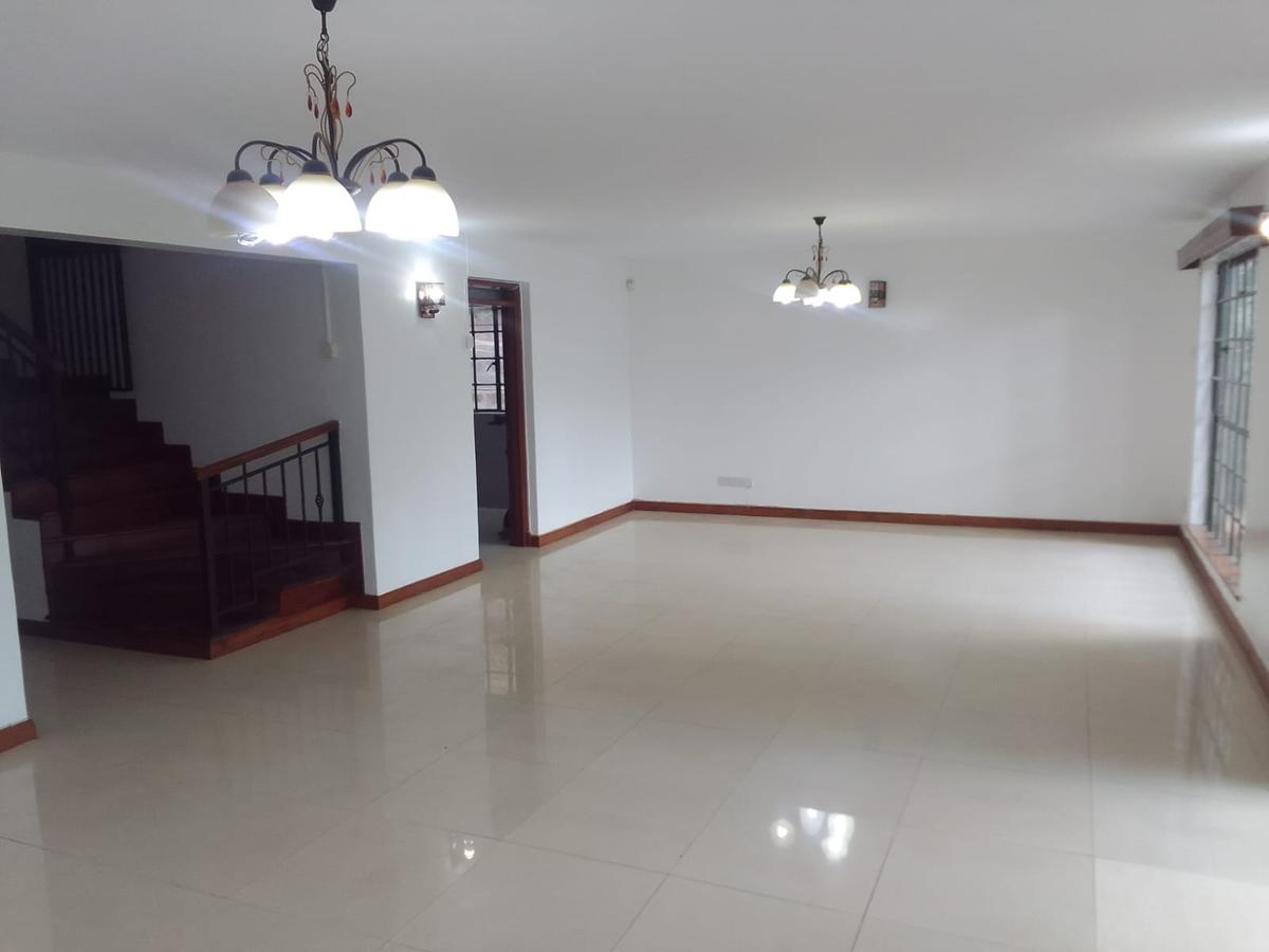 4 Bed Townhouse with En Suite in Westlands Area - 12