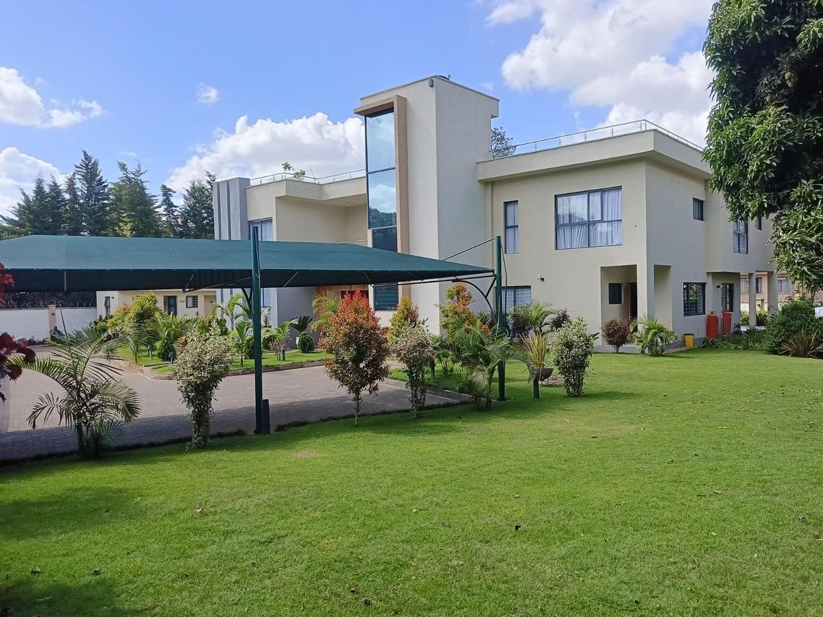 5 Bed House with En Suite at Runda - 1