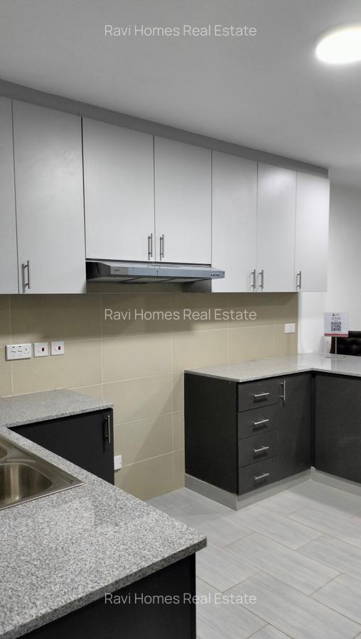 3 Bed Apartment with En Suite in Lavington - 5