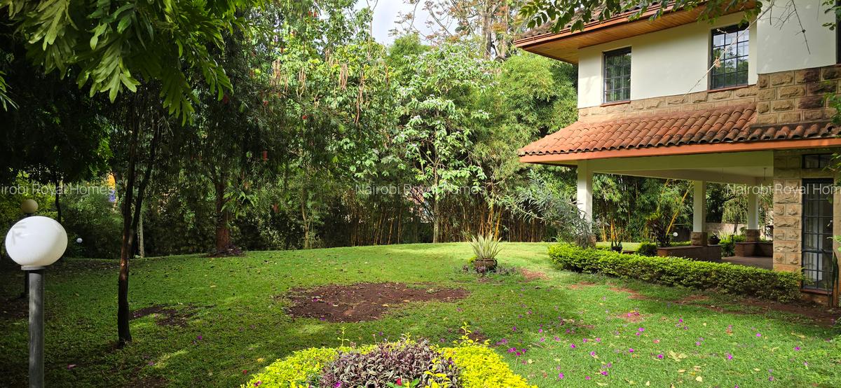 5 Bed House with En Suite at Rosslyn Park - 3