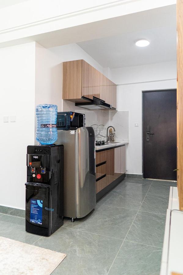 Serviced 1 Bed Apartment with Gym in Riverside - 7