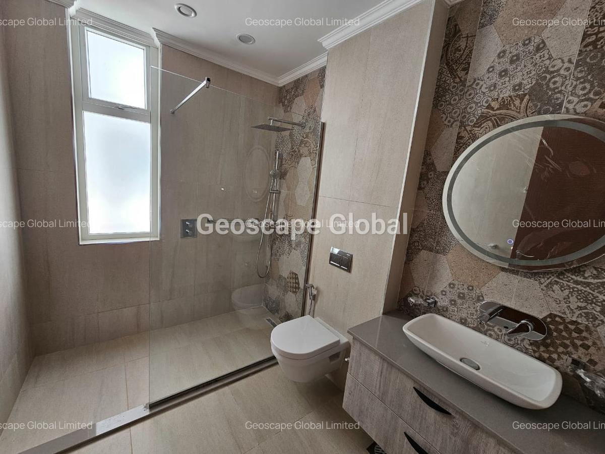 4 Bed Apartment with En Suite in Westlands Area - 15