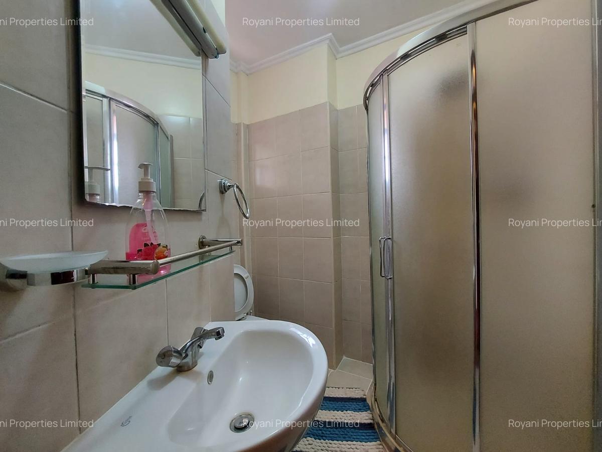 4 Bed Villa with En Suite at Fourways Junction Estate - 11