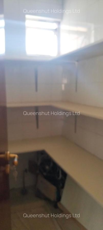 3 Bed Apartment with En Suite in Westlands Area - 6