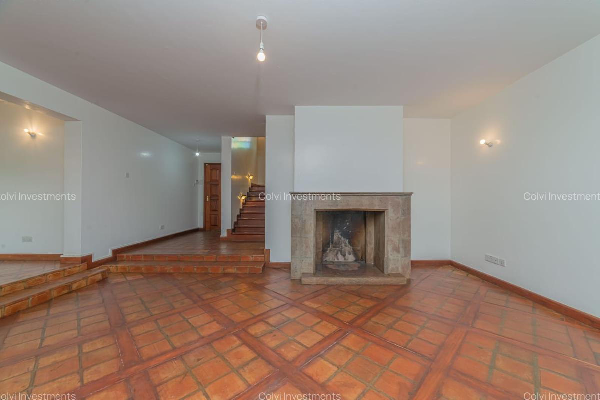 3 Bed House with En Suite in Runda - 6