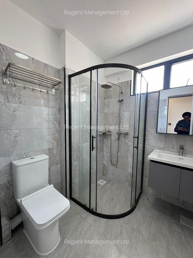 2 Bed Apartment with En Suite at Valley Arcade - 4
