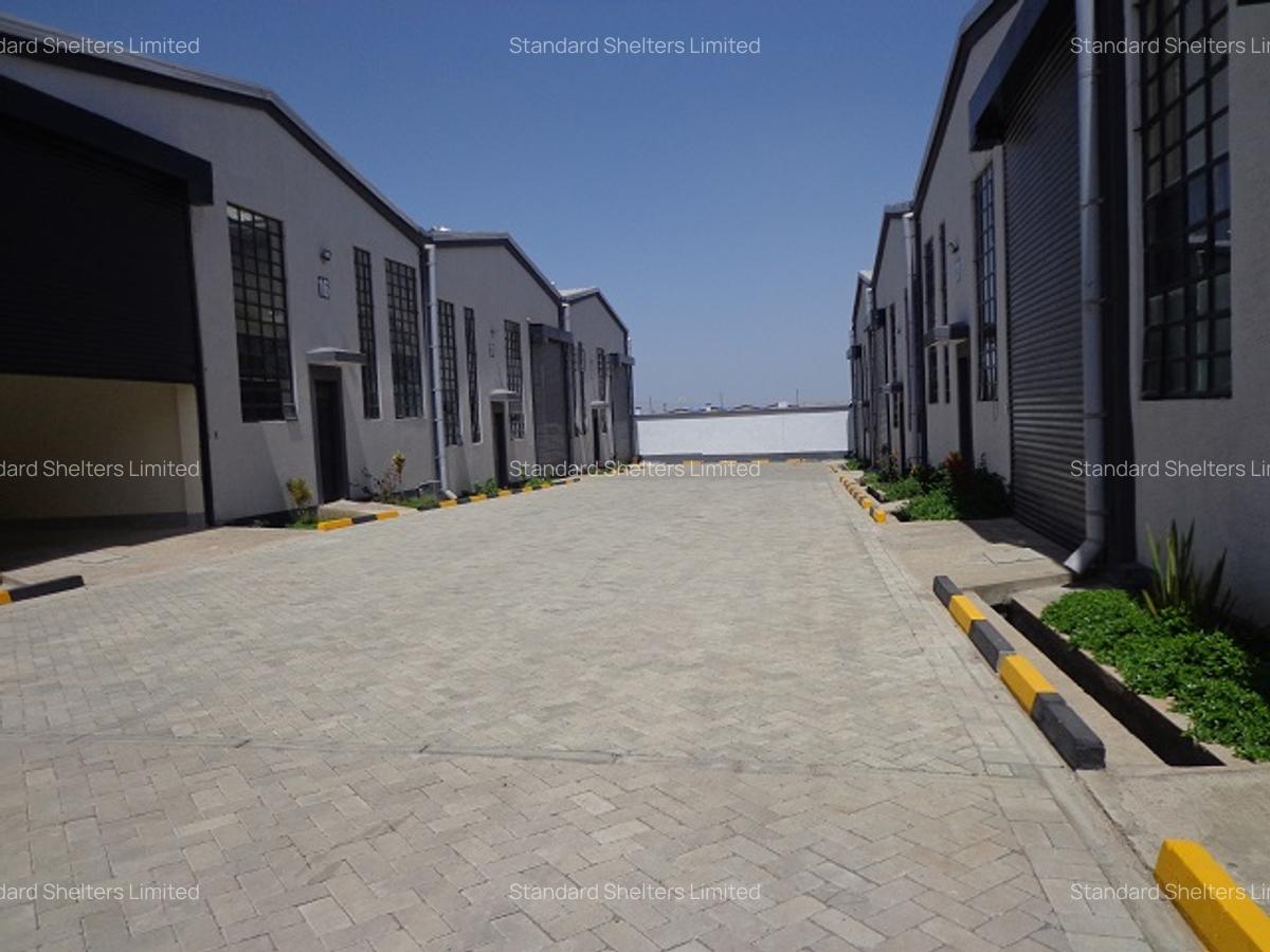 4,920 ft² Warehouse with Service Charge Included in Mombasa Road - 2