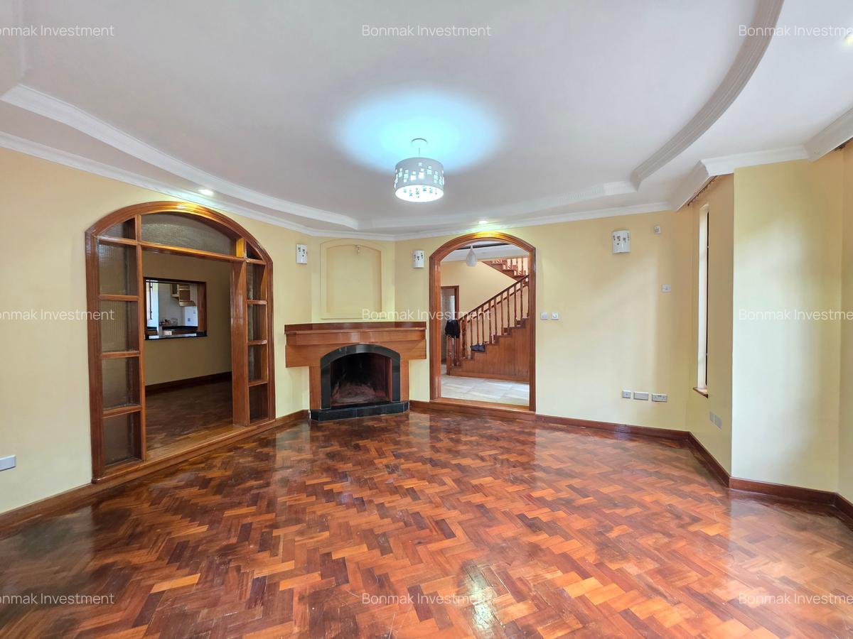 4 Bed Townhouse with En Suite at Lavington Green - 7