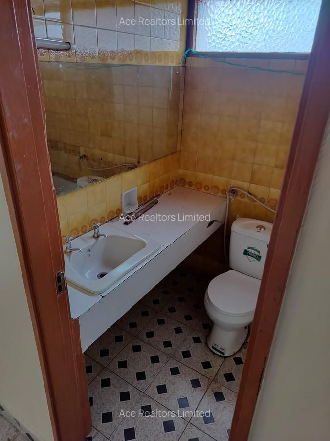 3 Bed Apartment with En Suite at City Park Avenue - 8