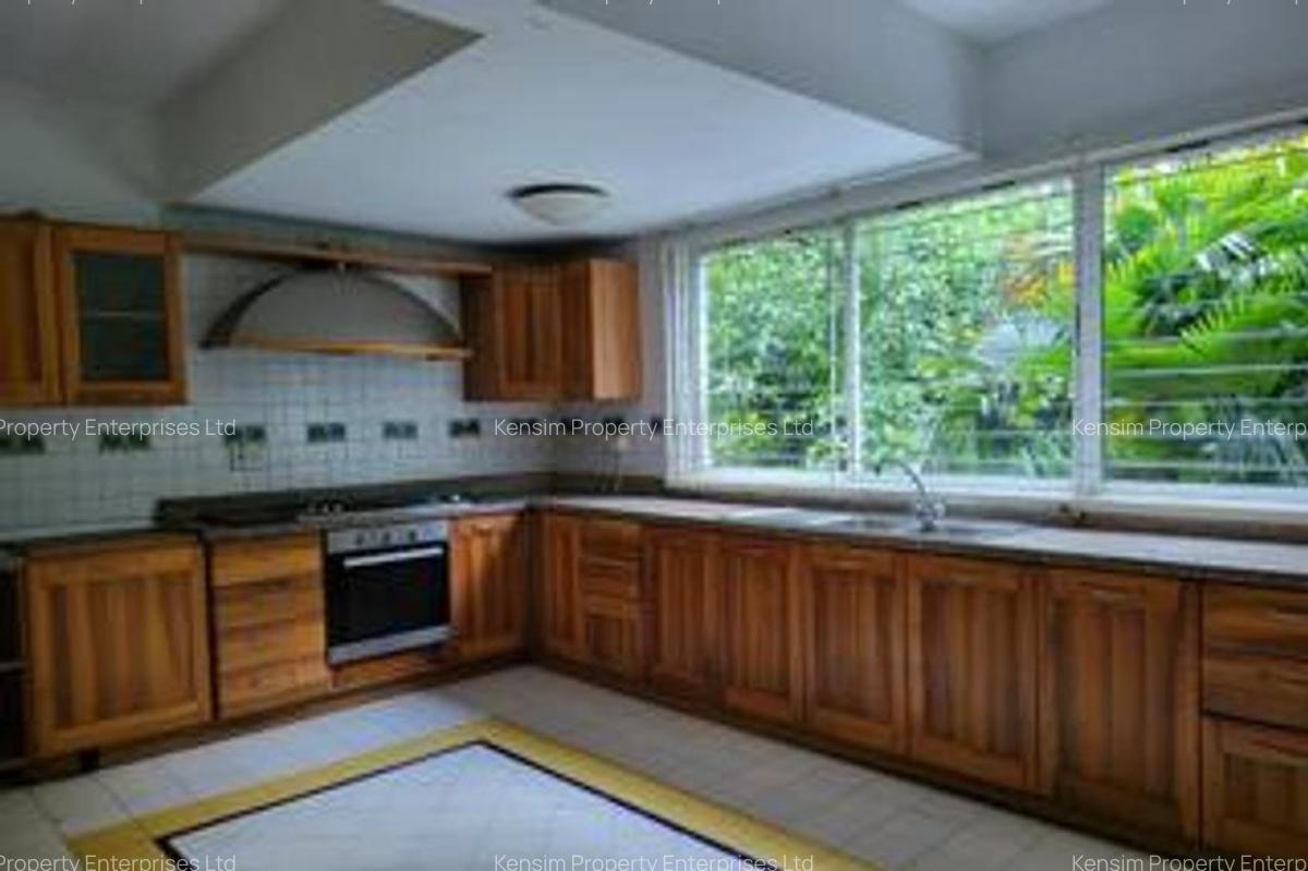 5 Bed Townhouse with En Suite in Kitisuru - 5