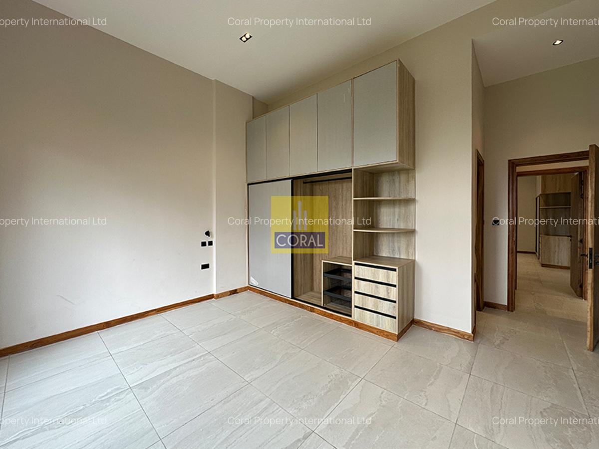 4 Bed Apartment in Loresho - 10