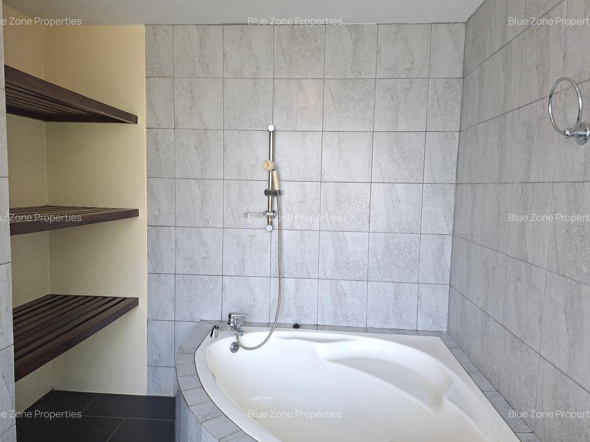 4 Bed House with En Suite at Off Benin Dr - 16