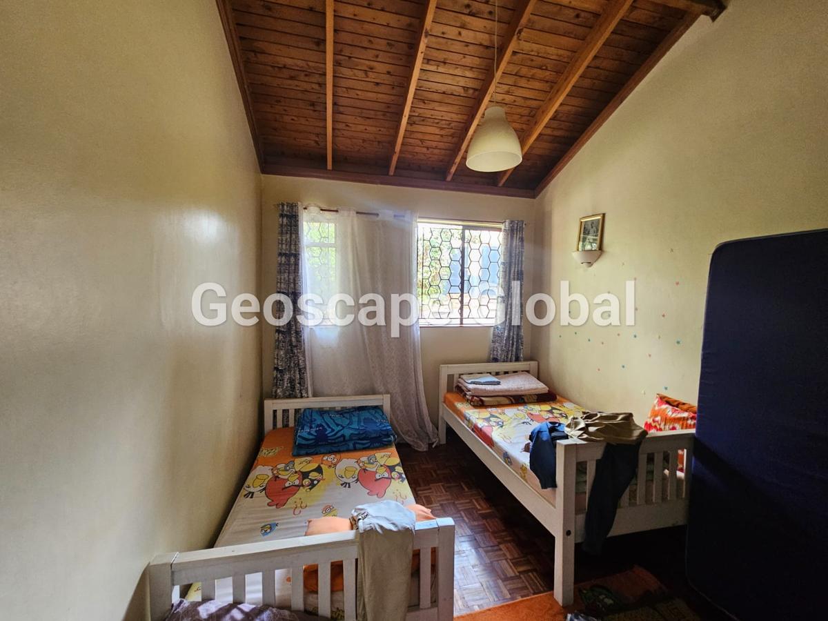 4 Bed House with En Suite in Nyari - 13