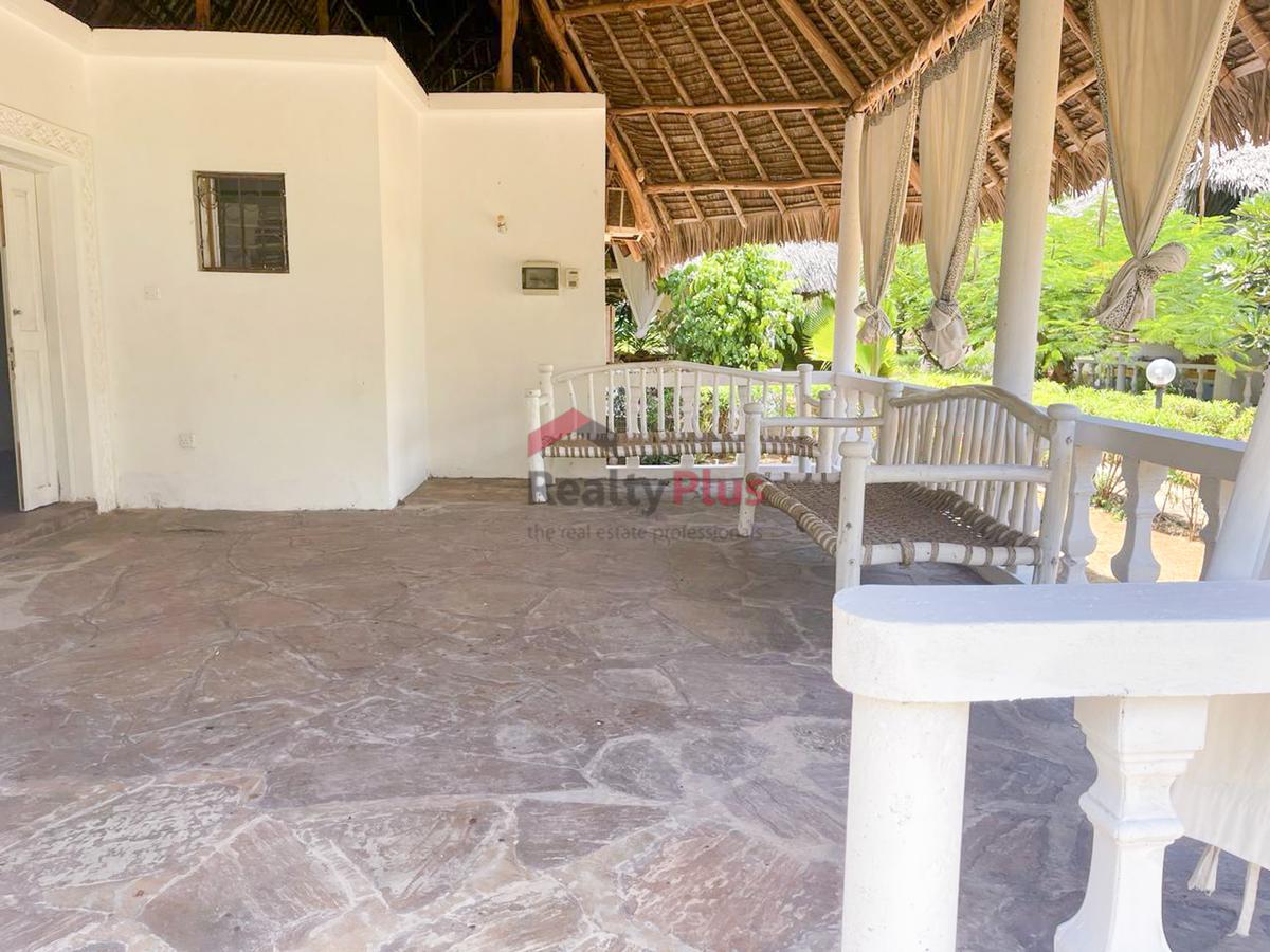 2 Bed Villa with En Suite in Malindi - 8