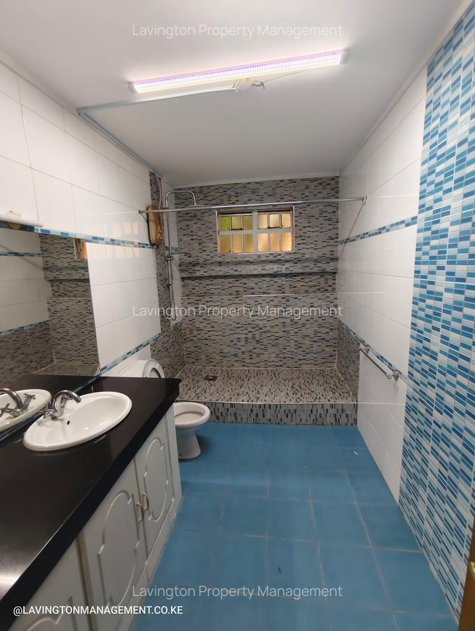 4 Bed Apartment with En Suite at Lavington Green - 13