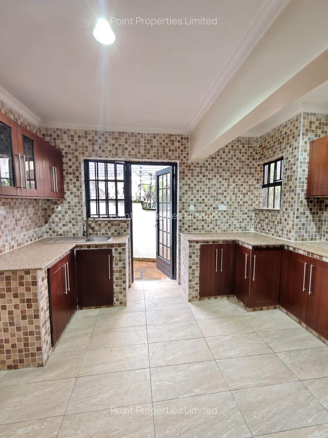 3 Bed House with En Suite in Karen - 6