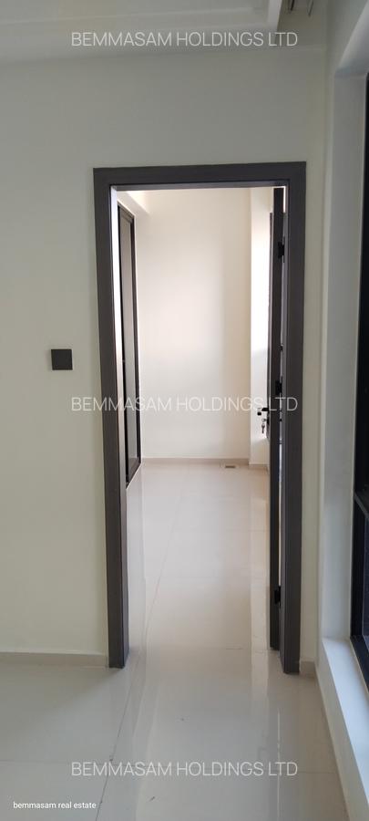 1 Bed Apartment with En Suite at Westlands Road - 7