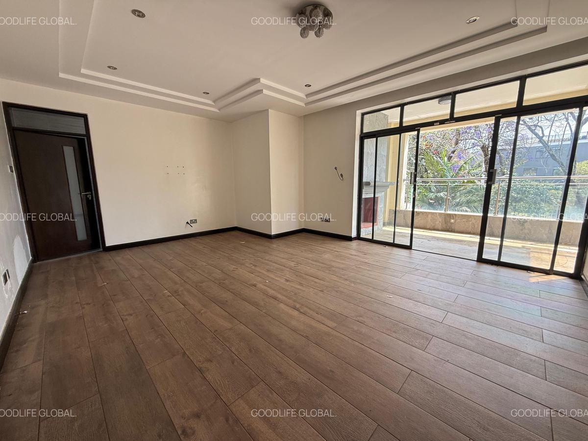 5 Bed Villa with En Suite at Lavington - 11