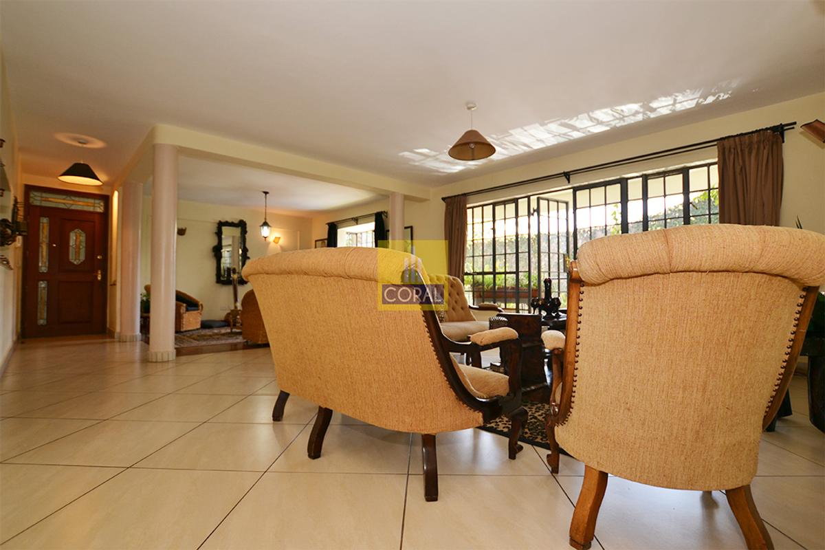 4 Bed Apartment in Westlands Area - 10