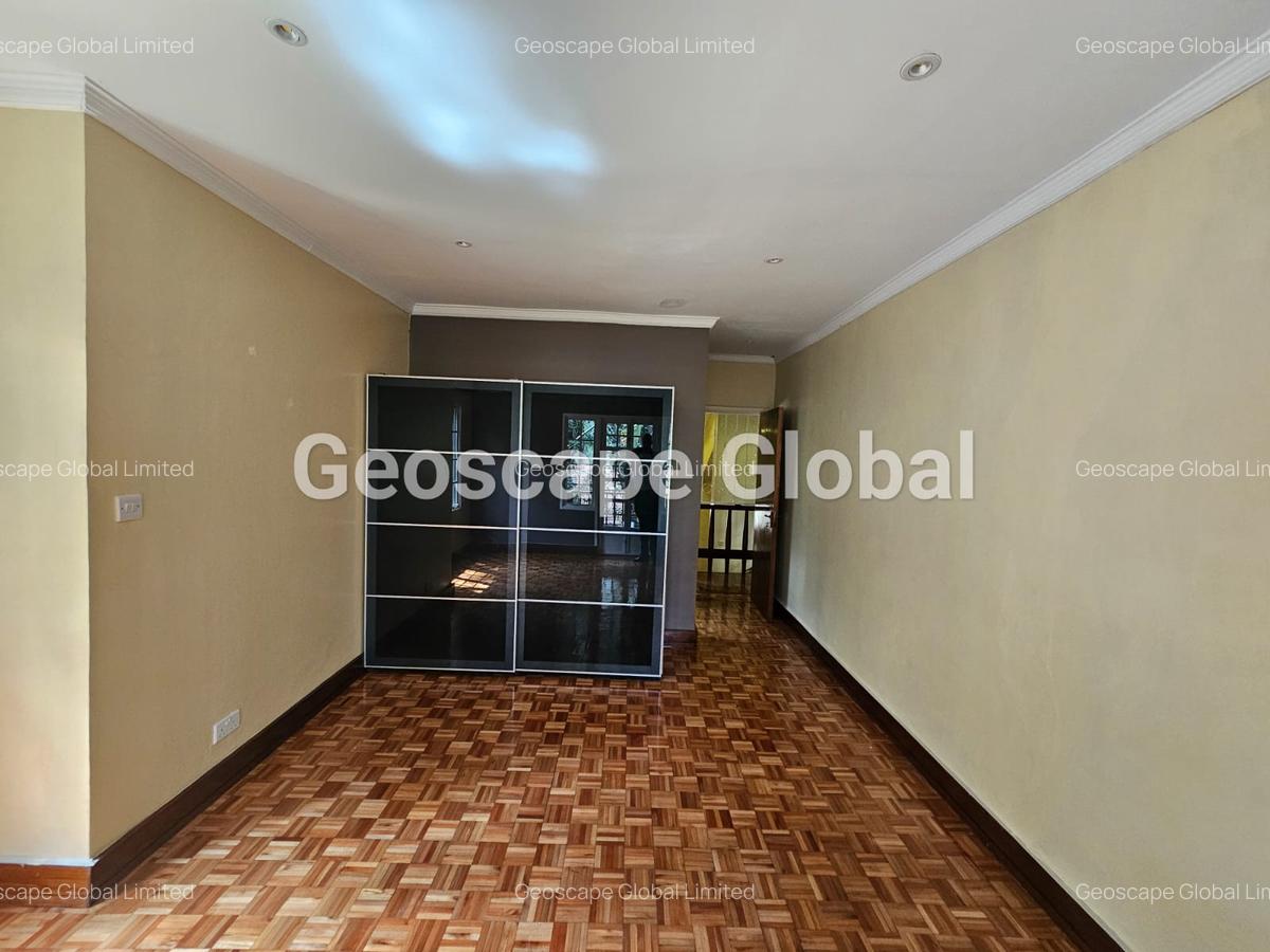 4 Bed House with En Suite in Gigiri - 5