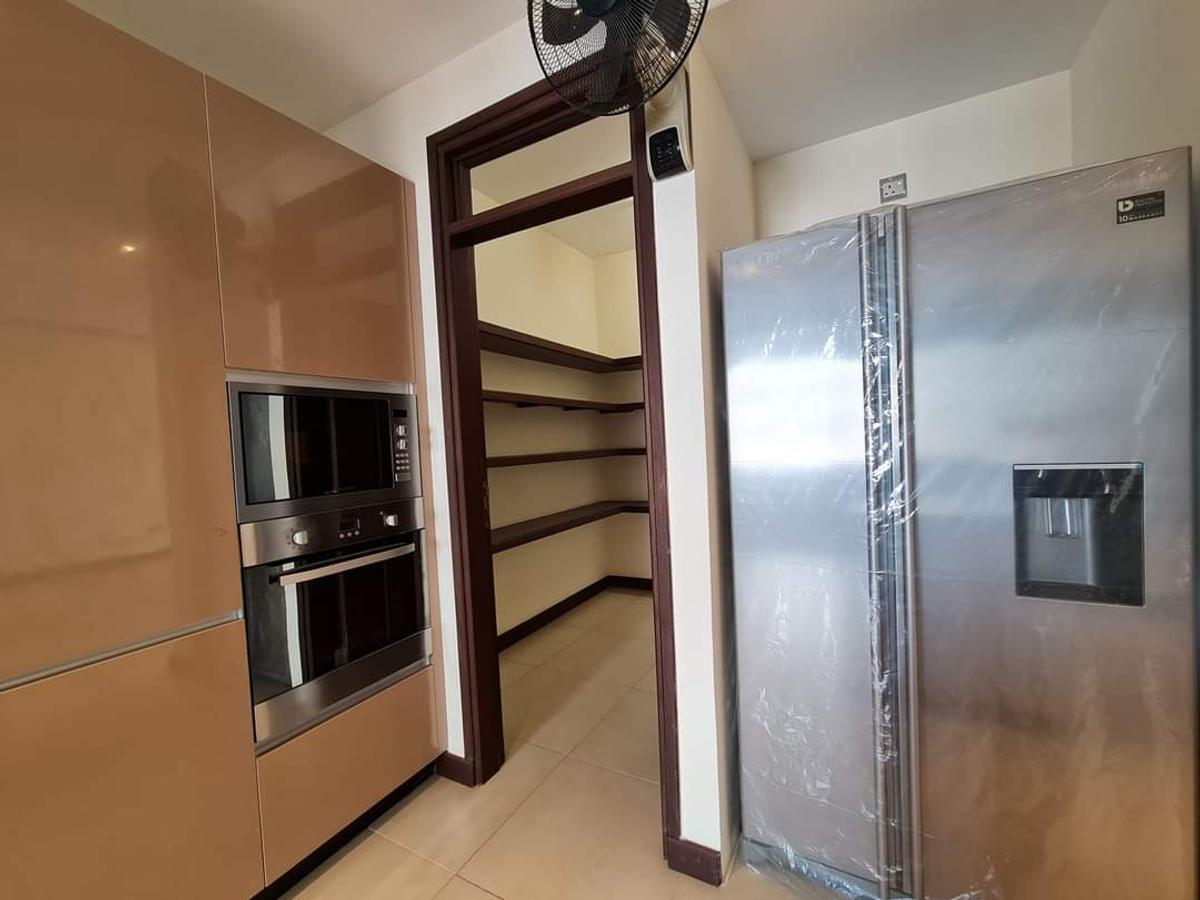 Furnished 3 Bed Apartment with En Suite at Citymall Nyali - 13