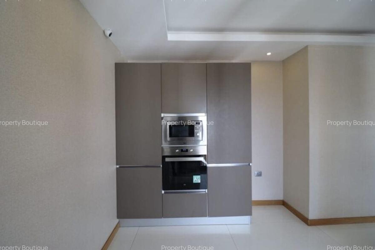 5 Bed Apartment with Swimming Pool in Kileleshwa - 16