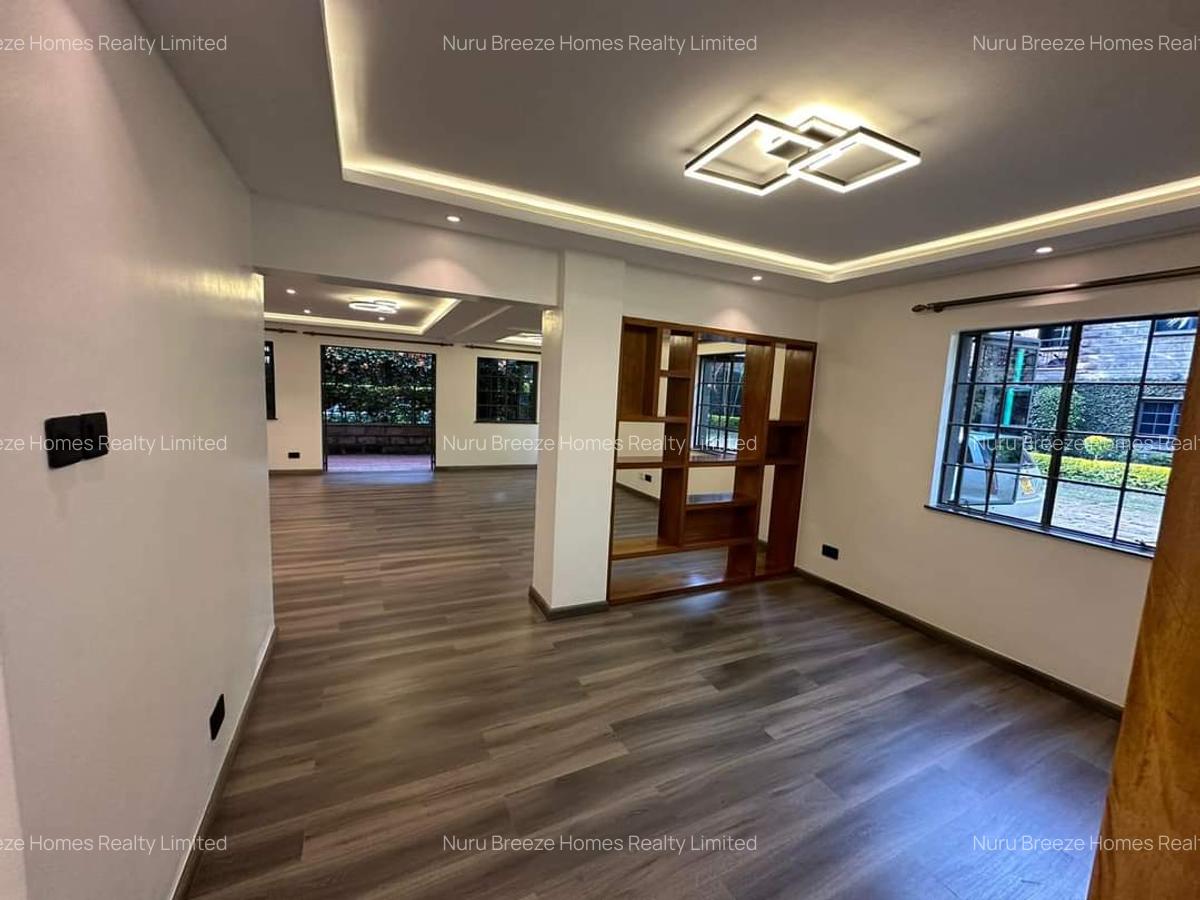 4 Bed Townhouse with En Suite in Lavington - 20