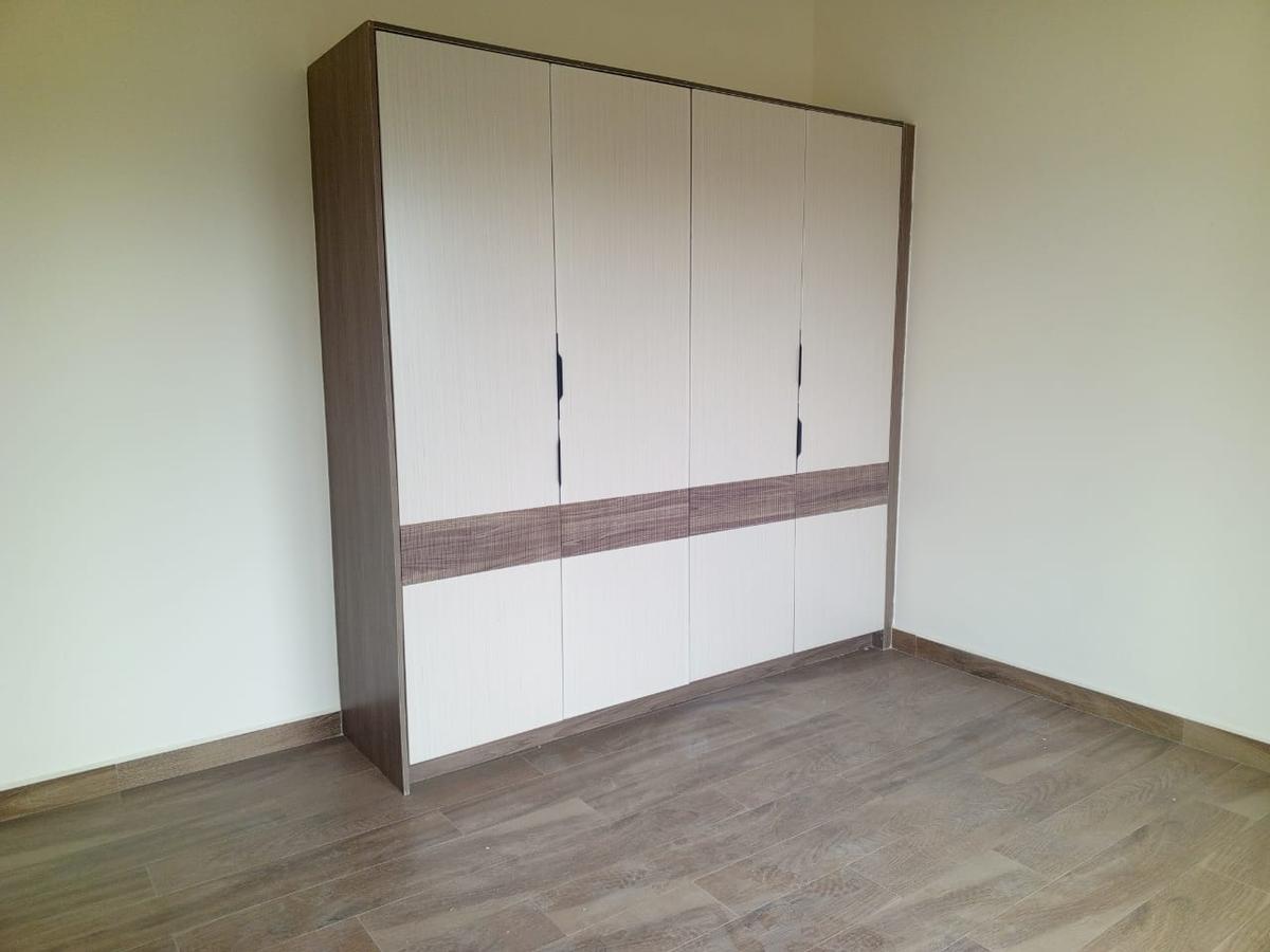 3 Bed Apartment with En Suite at Parklands - 8