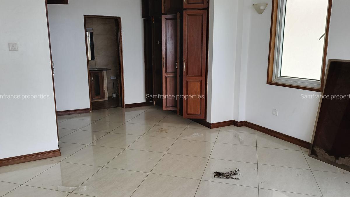 3 Bed Apartment with En Suite at Mount Kenya Road - 9