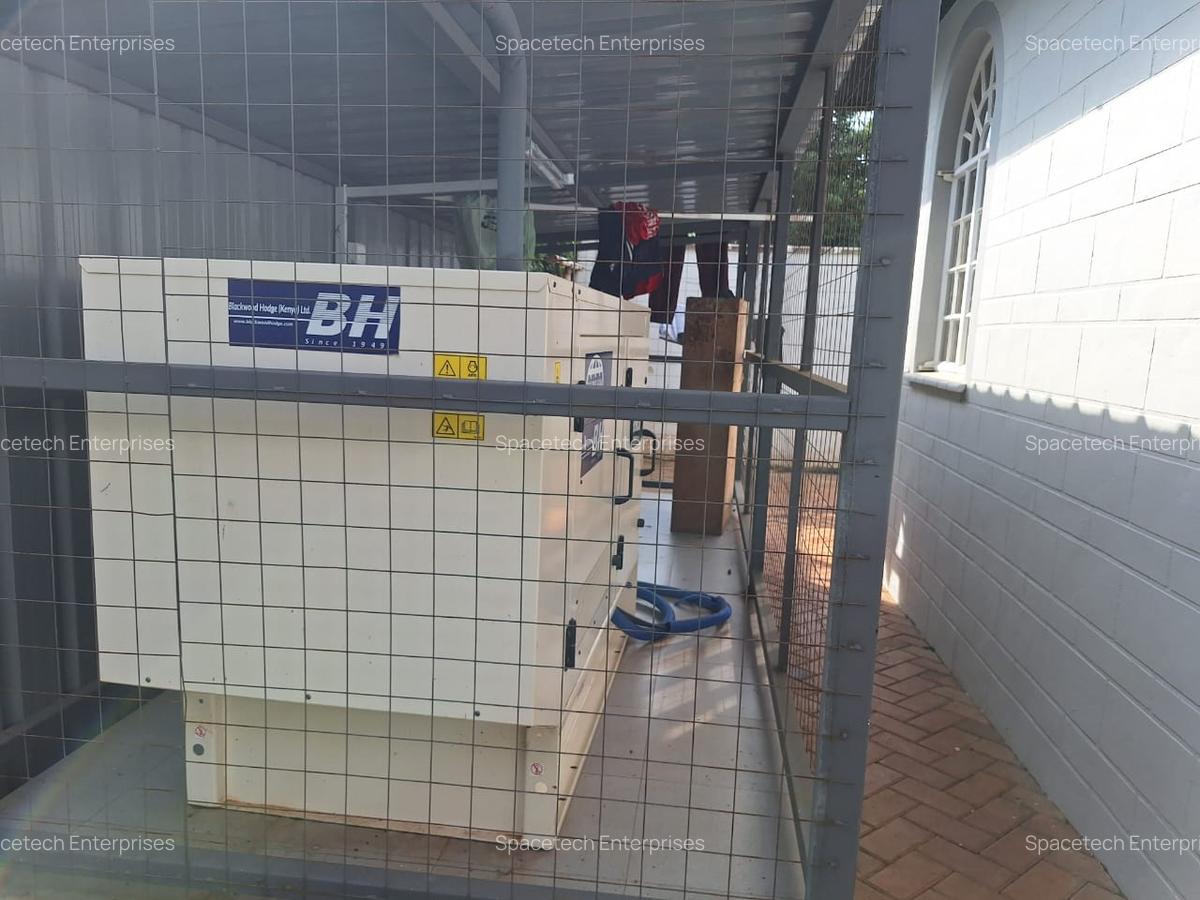 5 Bed House with En Suite in Runda - 6