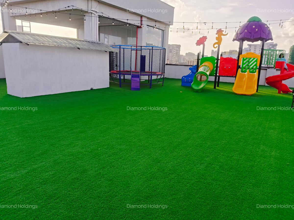 2 Bed Apartment with En Suite in Parklands - 15