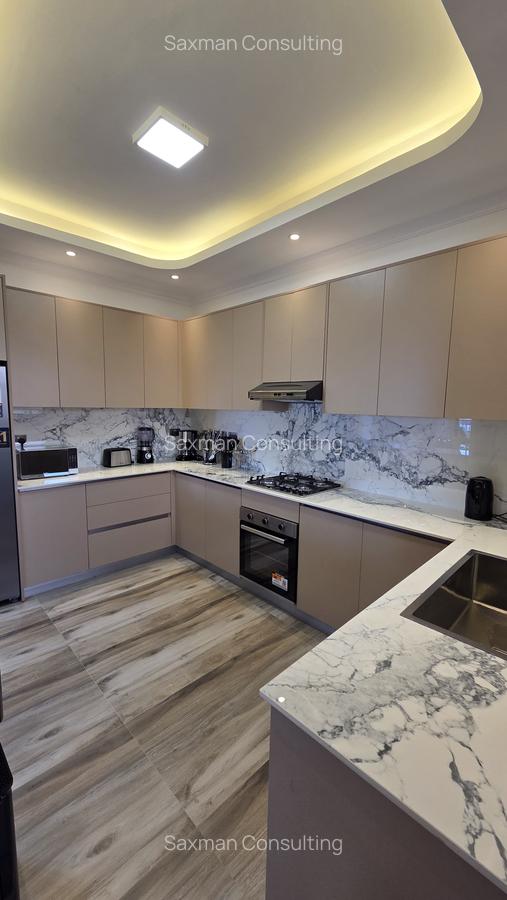 Serviced 2 Bed Apartment with En Suite in Westlands Area - 13