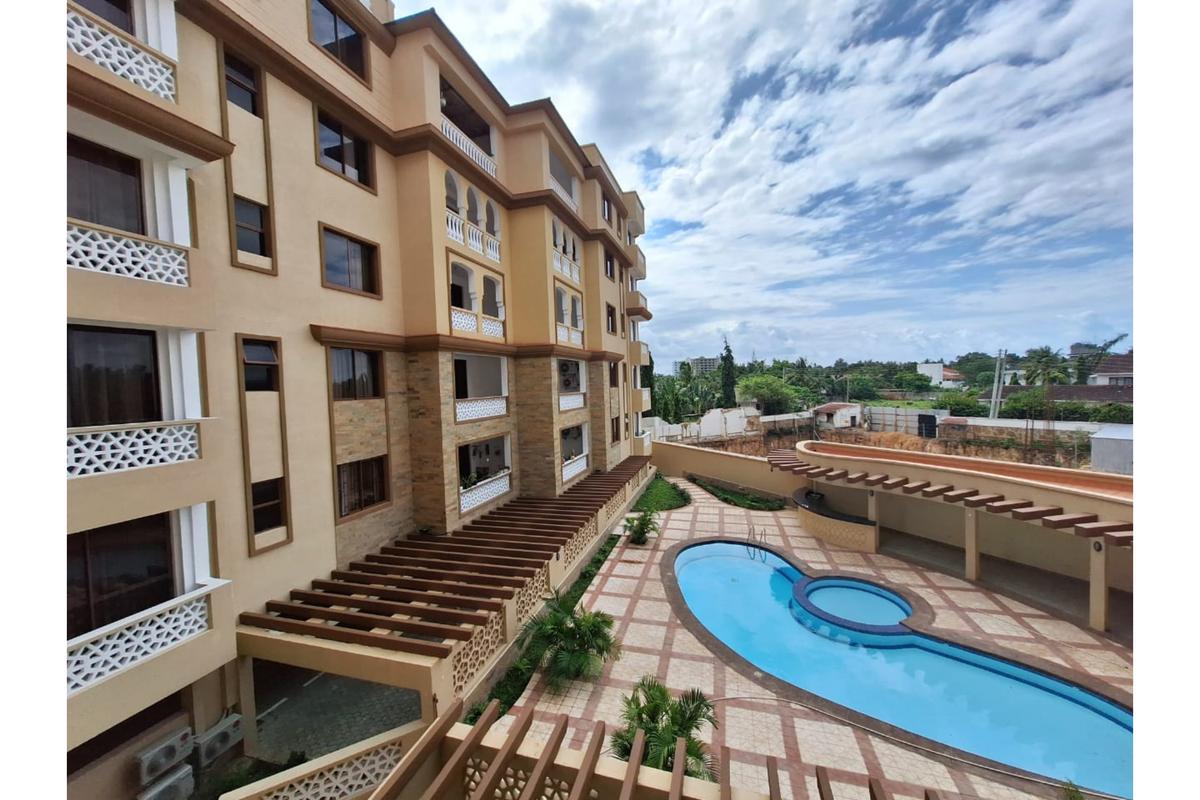 3 Bed Apartment with En Suite in Nyali Area - 9