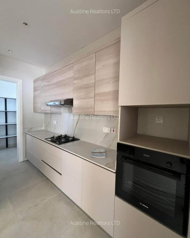 5 Bed Townhouse with En Suite in Lavington - 6